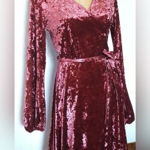 NWT Gianni Bini long Crushed Velvet Dress